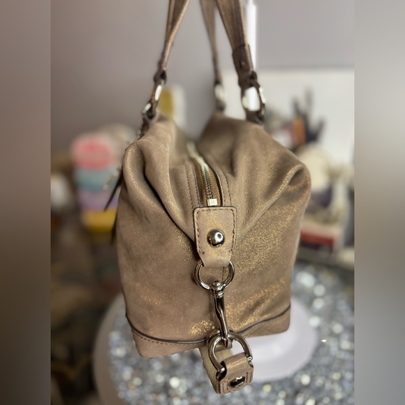 Coach 2010 Poppy “Lucky Penny” satchel GUC - Picture 8 of 15